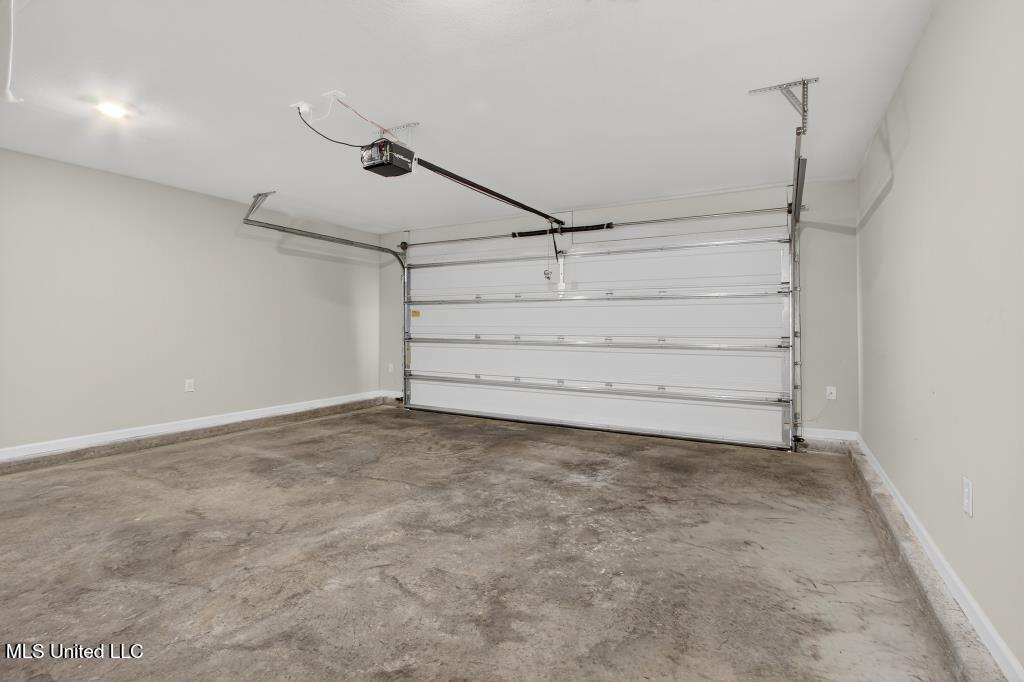 15232 Cypress Way Biloxi, MS 39532 - Photo 40 of 43 IMG_6769