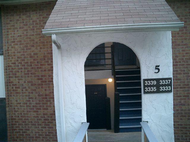 3335 Forest Ridge Road Roanoke, VA 24018 - Photo 2 of 22 a close view of cabinet