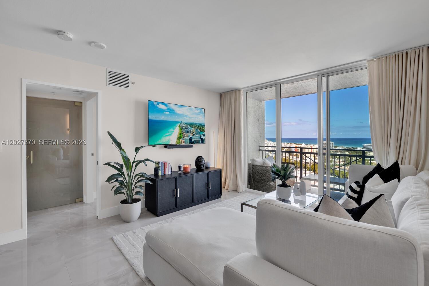 90 Alton Road, Unit 2207 Miami Beach, FL 33139 - Photo 9 of 24