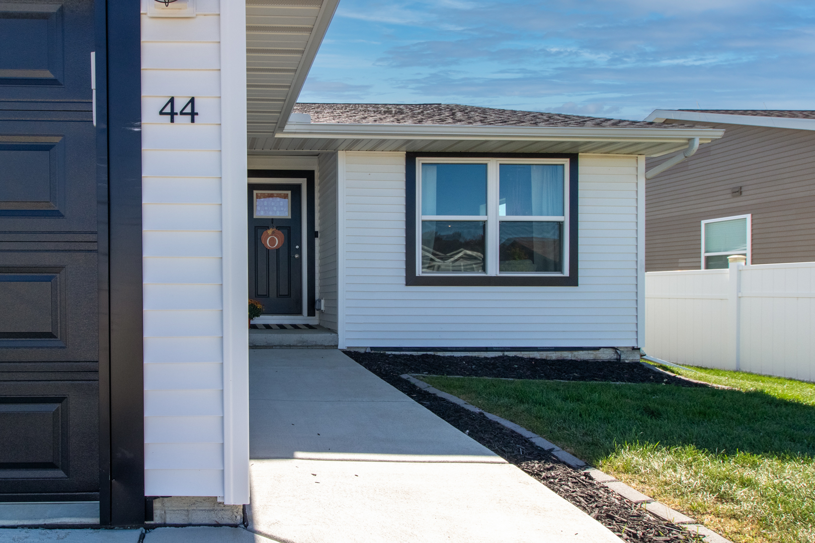 44 Winding Way Bloomington, IL 61705 - Photo 2 of 44 Gallery Image 2
