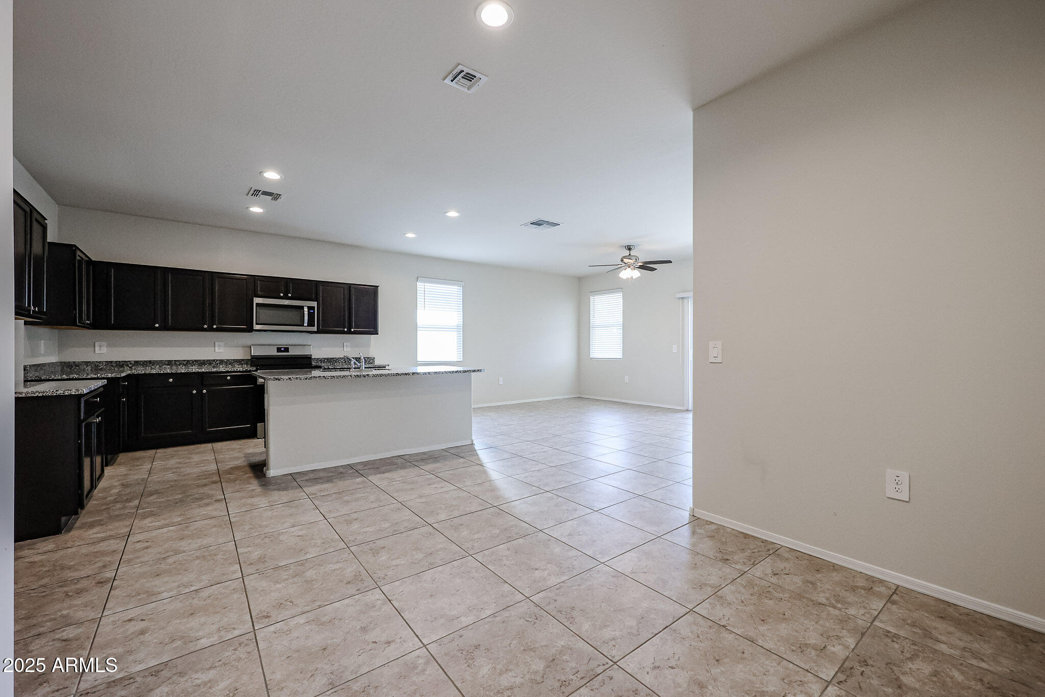 44575 West Palo Cedro Road Maricopa, AZ 85138 - Photo 17 of 42 kitchen
