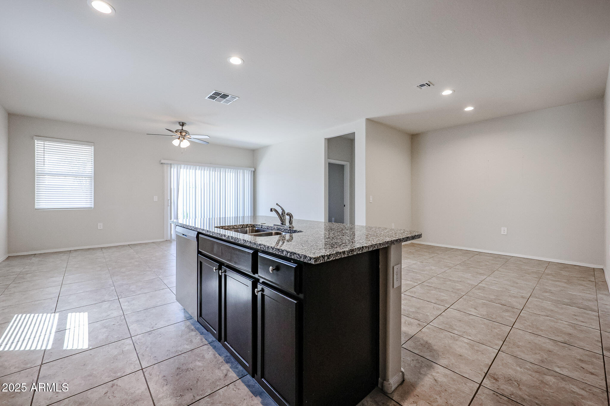 44575 West Palo Cedro Road Maricopa, AZ 85138 - Photo 18 of 42 kitchen
