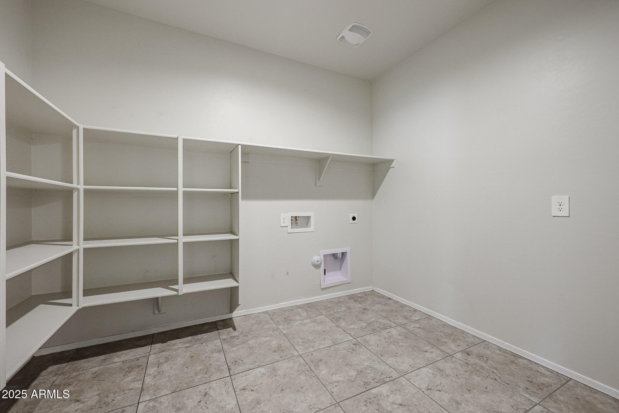 44575 West Palo Cedro Road Maricopa, AZ 85138 - Photo 20 of 42 pantry