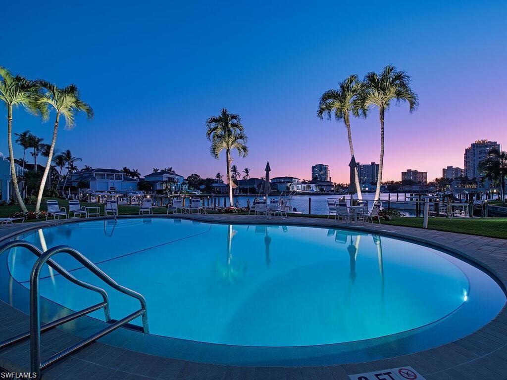 4051 Crayton Road, Unit 4051 Naples, FL 34103 - Photo 25 of 36 Gallery Image 25