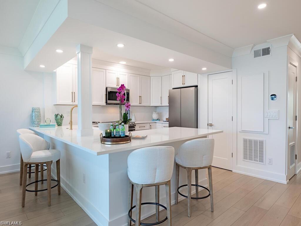 4051 Crayton Road, Unit 4051 Naples, FL 34103 - Photo 8 of 36 Gallery Image 8