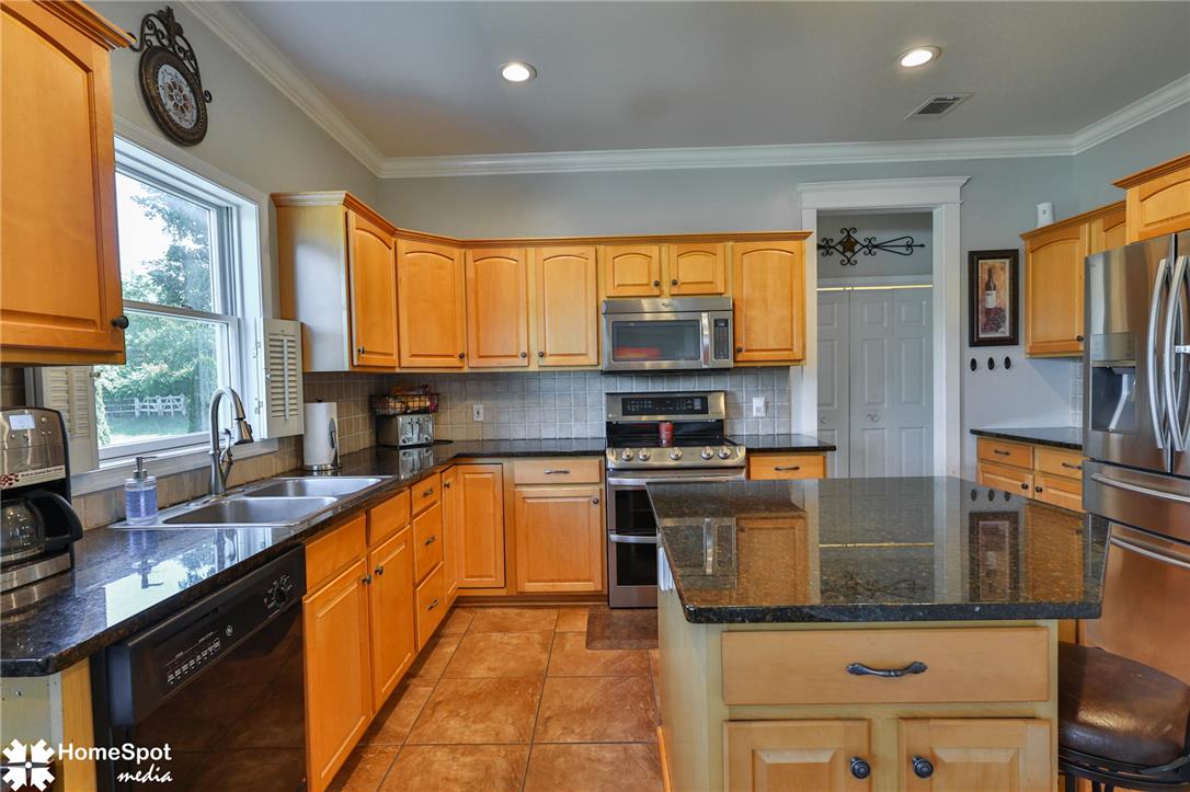 2115 Terry Road Nazareth, PA 18064 - Photo 21 of 73