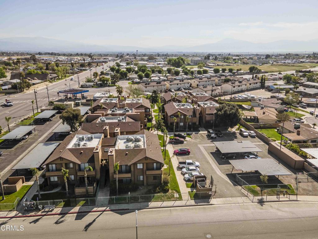 701 Planz Road Bakersfield, CA 93304 - Photo 5 of 12 05