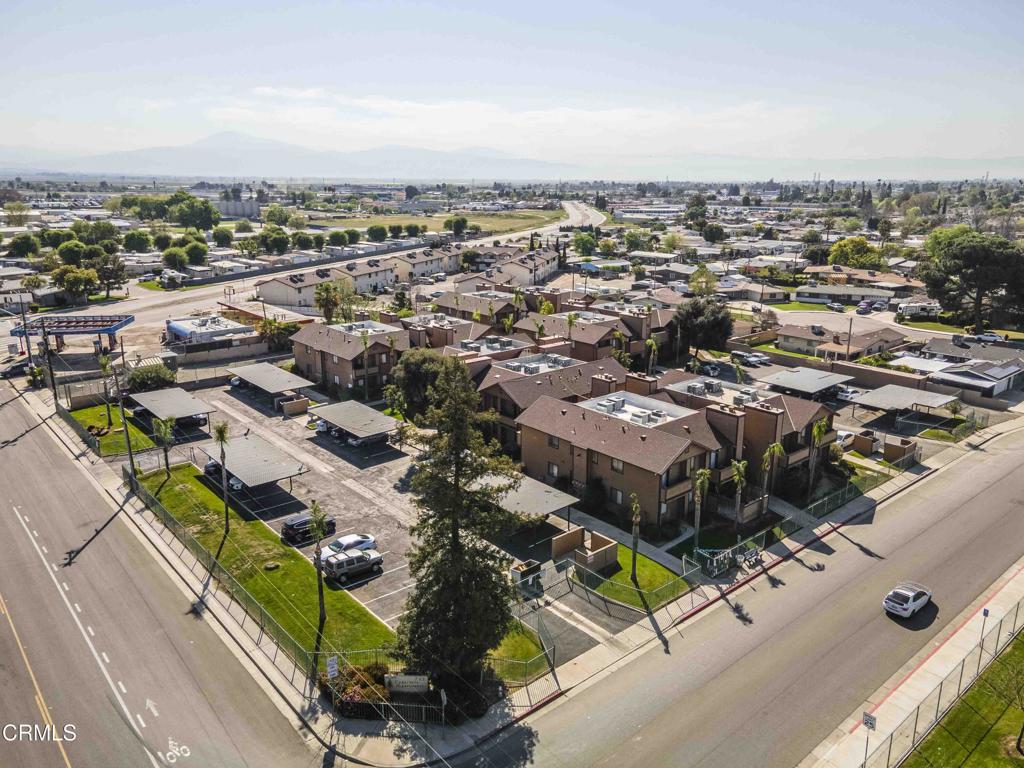 701 Planz Road Bakersfield, CA 93304 - Photo 7 of 12 07