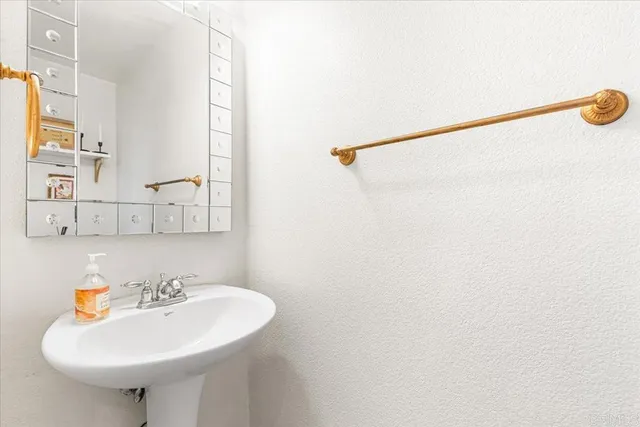 $780,000 | 1525 Caminito Zaragosa, Chula Vista, CA 91913