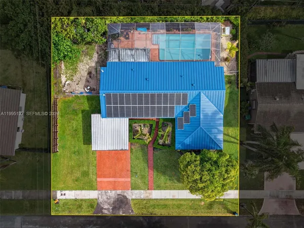 $1,200,000 | 8805 Southwest 81st Street, Miami, FL 33173