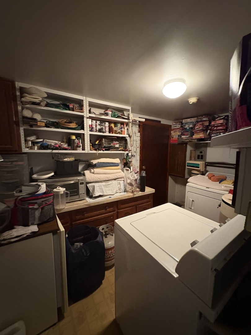 843 West Windsor Avenue Crete, IL 60417 - Photo 8 of 10