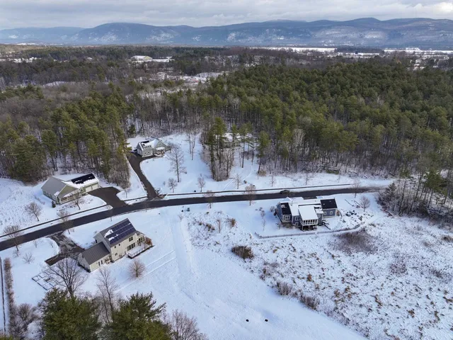 $199,000 | 376 South Ridge Drive, Unit 31, Middlebury, VT 05753