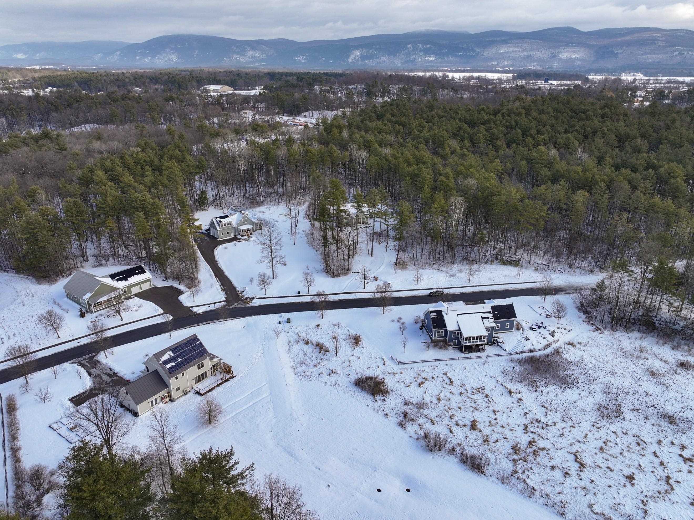 376 South Ridge Drive, Unit 31 Middlebury, VT 05753 - Photo 4 of 11