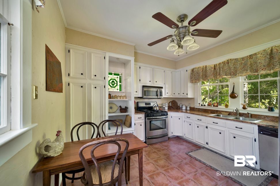6923 Bay Road Mobile, AL 36605 - Photo 7 of 40 Kitchen
