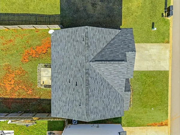 $270,050 | 216 Wayfair Lane, Wellford, SC 29385