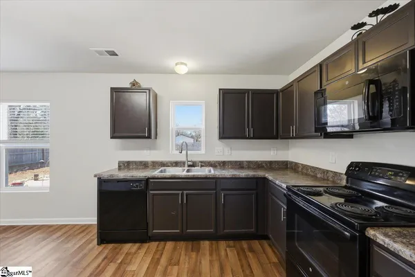 $270,050 | 216 Wayfair Lane, Wellford, SC 29385