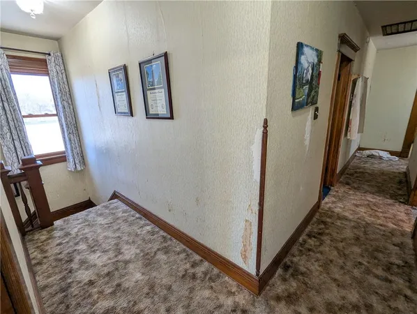$199,900 | 500 Miami Street, Hiawatha, KS 66434