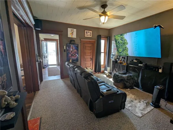 $199,900 | 500 Miami Street, Hiawatha, KS 66434