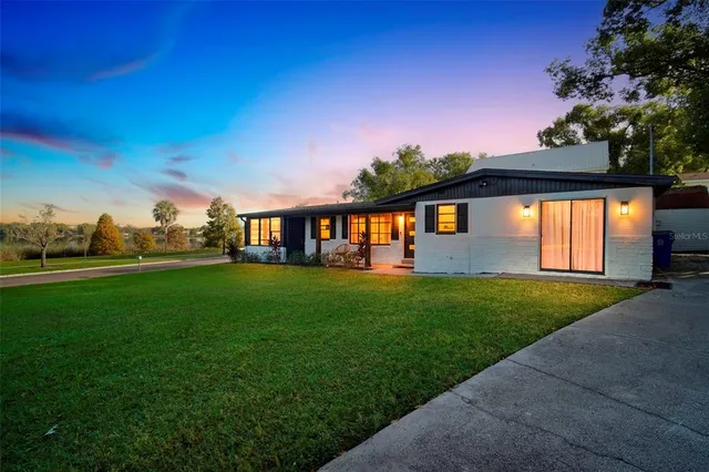 $2,500 | 63 Lake Hunter Drive, Lakeland, FL 33803