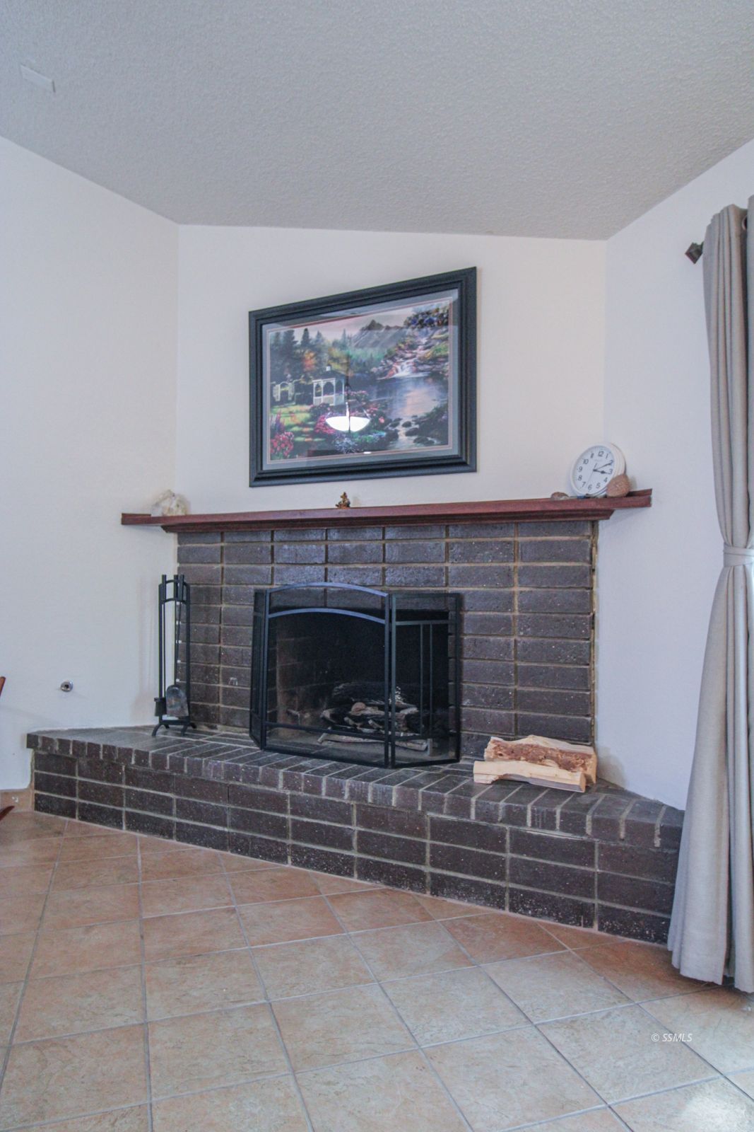 1243 Mountain View Drive Ridgecrest, CA 93555 - Photo 10 of 41 Gallery Image 10