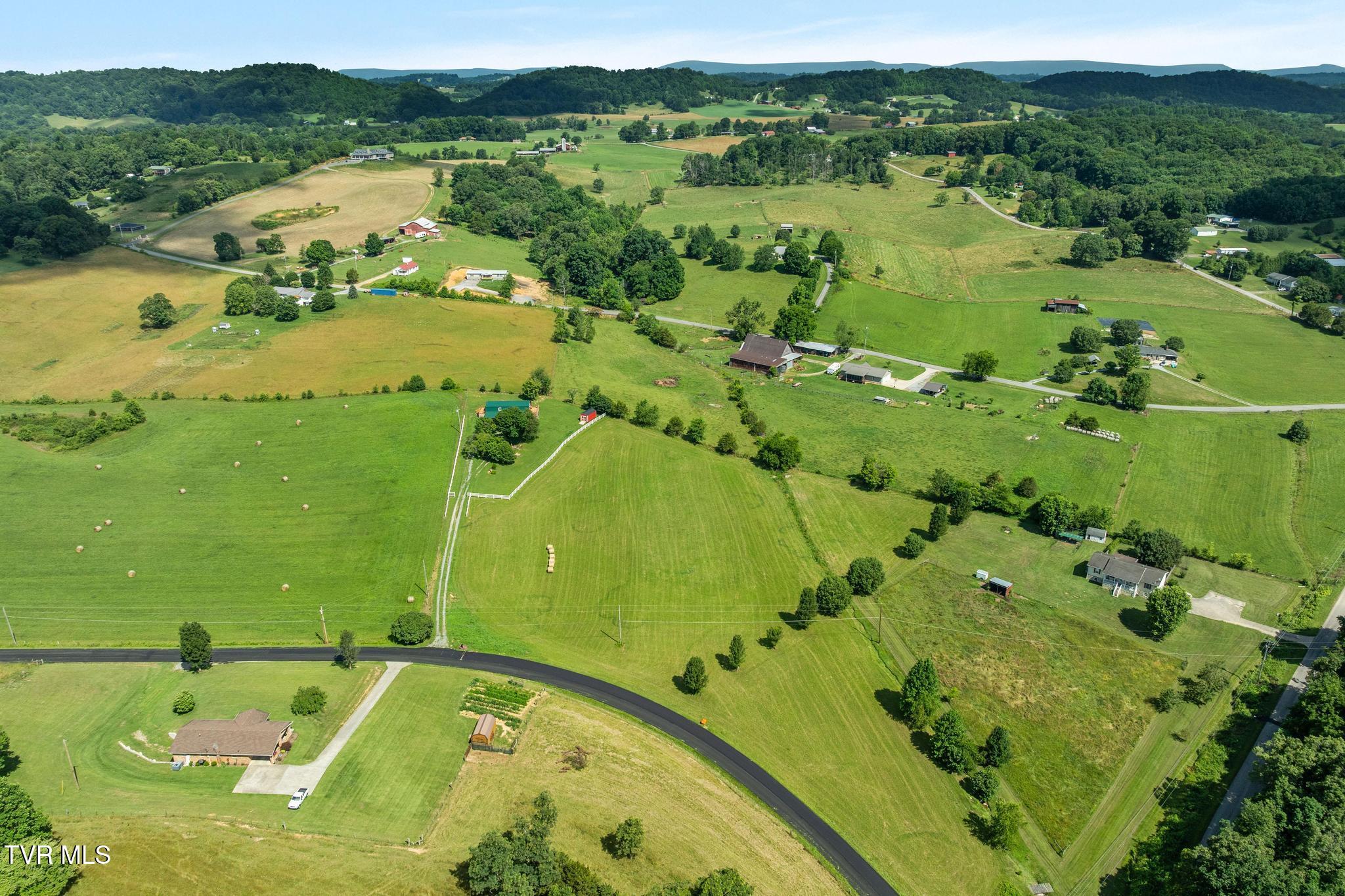 1115 Heritage Road North Chuckey, TN 37641 - Photo 12 of 68 DJI_0896