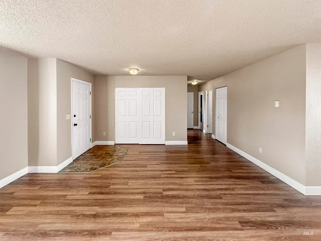 $379,500 | 835 Stewart Avenue, Lewiston, ID 83501