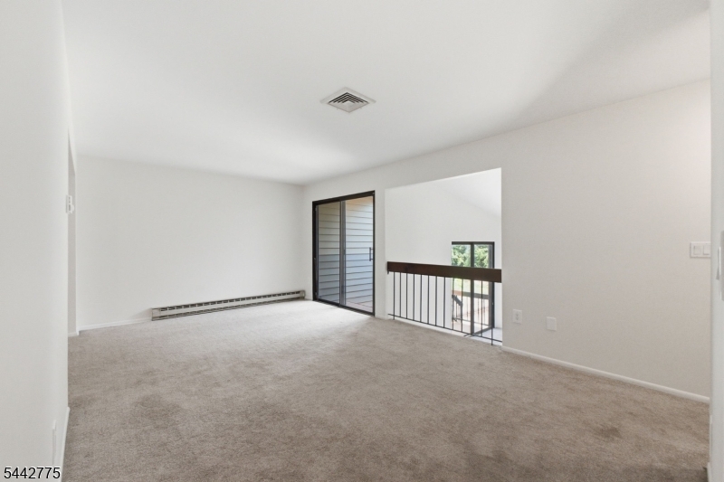 77 Overlook Drive Clinton, NJ 08809 - Photo 11 of 33