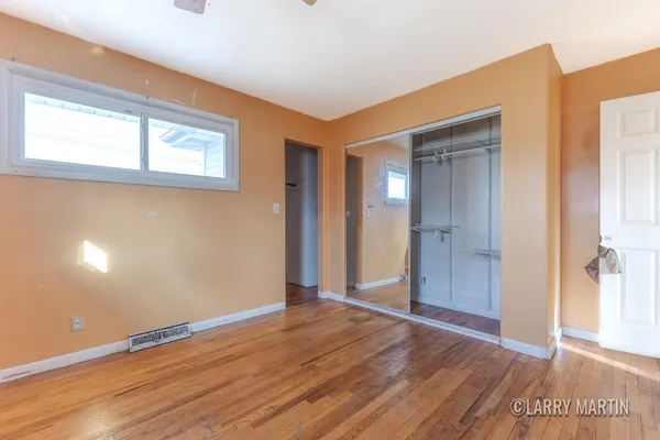 $230,000 | 2530 De Hoop Avenue, Wyoming, MI 49509