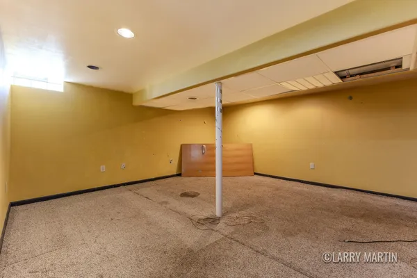 $230,000 | 2530 De Hoop Avenue, Wyoming, MI 49509