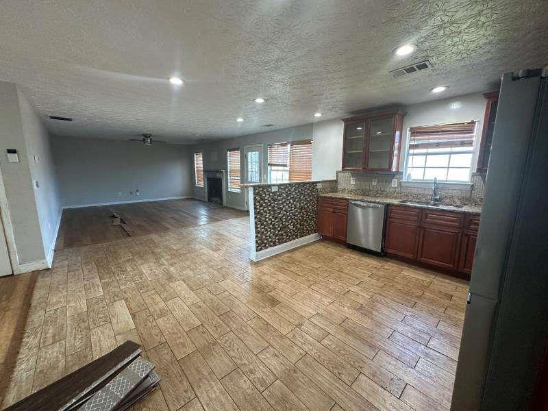 485 Brunswick Circle Stockbridge, GA 30281 - Photo 8 of 31 a large hall with lots of counter space