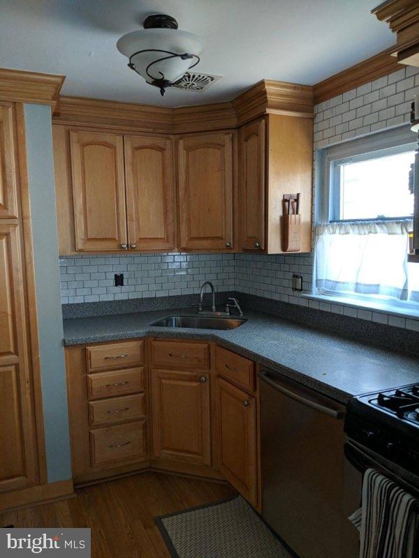 2812 Sebring Road Philadelphia, PA 19152 - Photo 9 of 12 Gallery Image 9