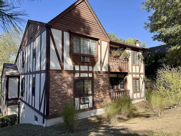 $467,000 | 9 Foxwood Circle, Mount Kisco, NY 10549