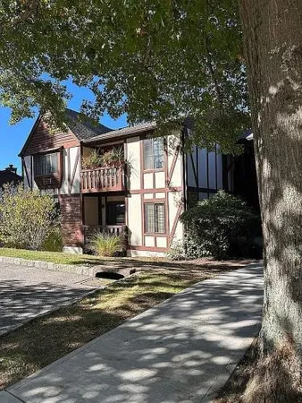$467,000 | 9 Foxwood Circle, Mount Kisco, NY 10549