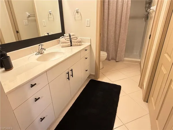 $2,100 | 7839 Regal Heron Circle, Unit 202, Naples, FL 34104