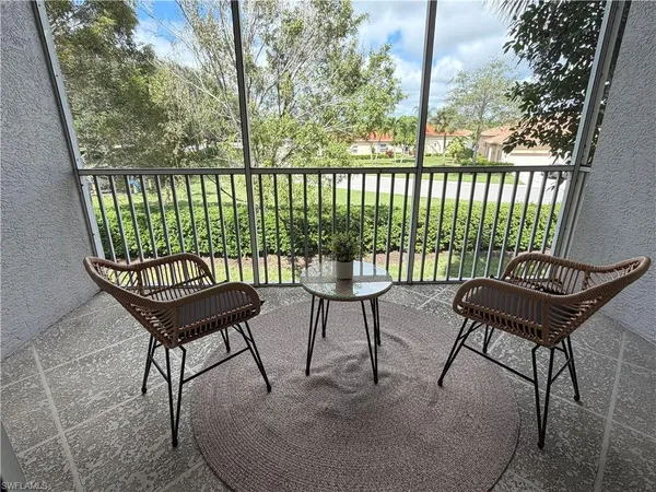 $2,100 | 7839 Regal Heron Circle, Unit 202, Naples, FL 34104