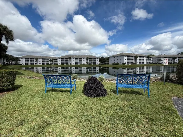 $2,100 | 7839 Regal Heron Circle, Unit 202, Naples, FL 34104