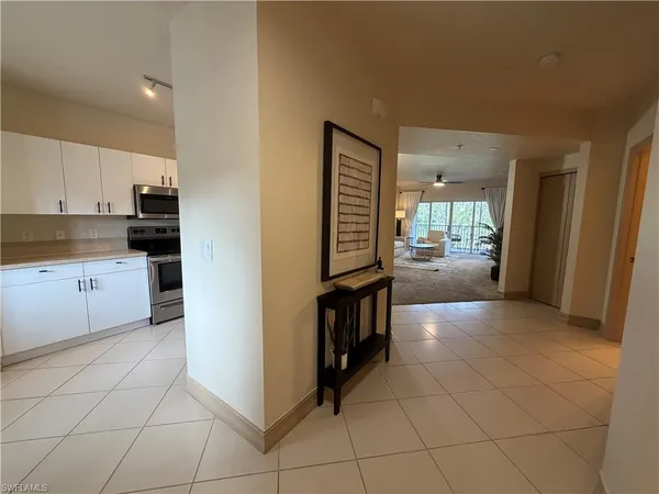 $2,100 | 7839 Regal Heron Circle, Unit 202, Naples, FL 34104