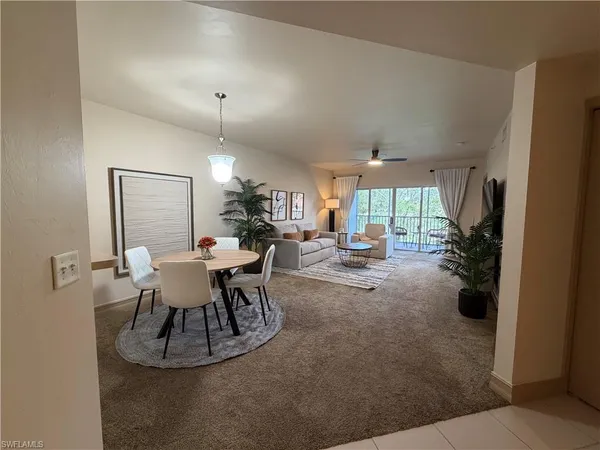 $2,100 | 7839 Regal Heron Circle, Unit 202, Naples, FL 34104