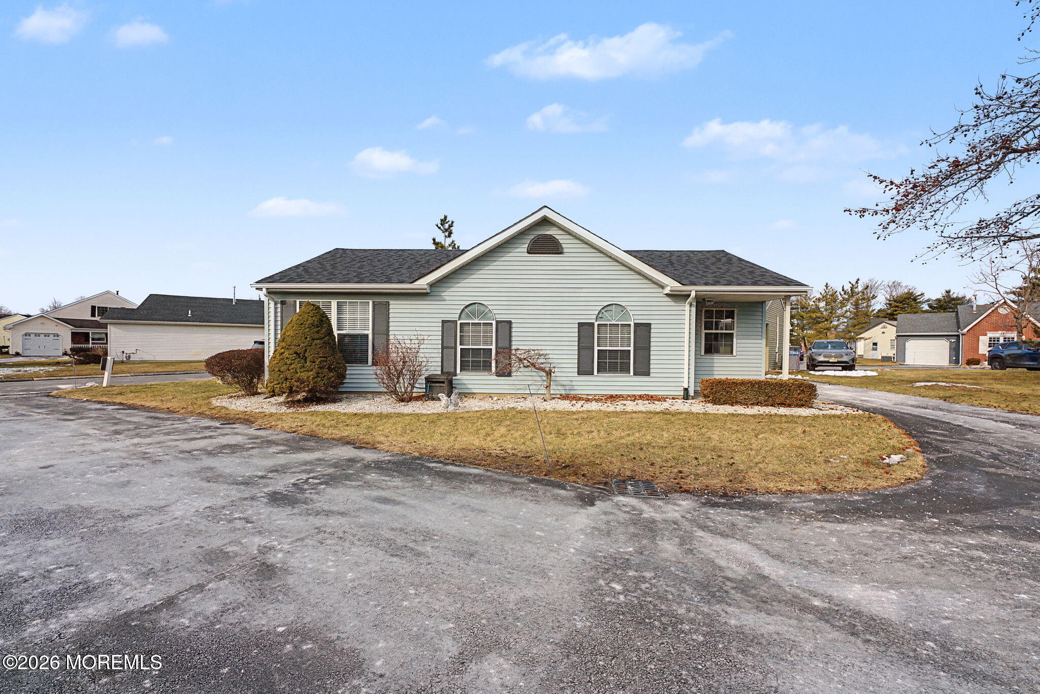 32 Carnaby Close Freehold, NJ 07728 - Photo 1 of 44 4-web-or-mls-RLS-41