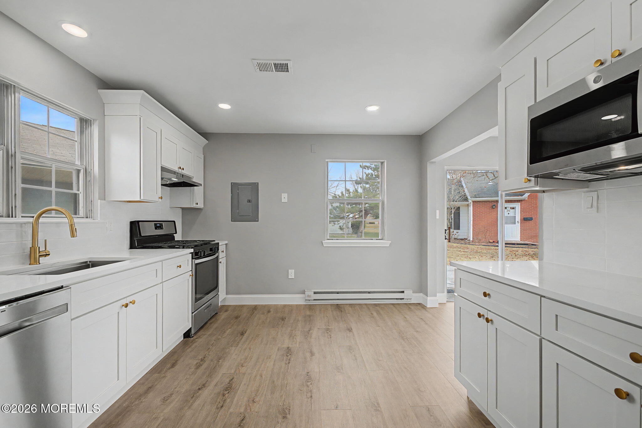 32 Carnaby Close Freehold, NJ 07728 - Photo 15 of 44 14-web-or-mls-RLS-22