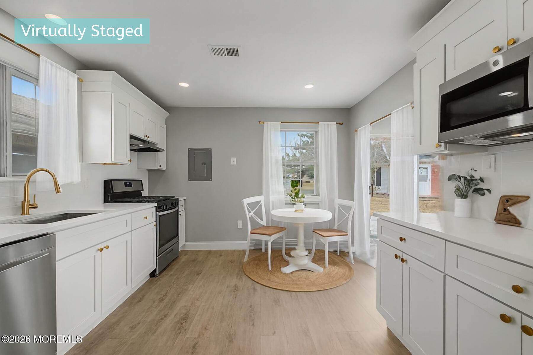 32 Carnaby Close Freehold, NJ 07728 - Photo 16 of 44 Virtually Staged Kitchen