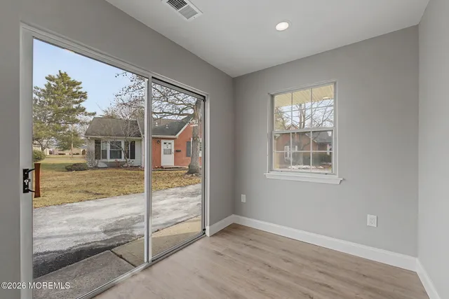 $324,999 | 32 Carnaby Close, Freehold, NJ 07728