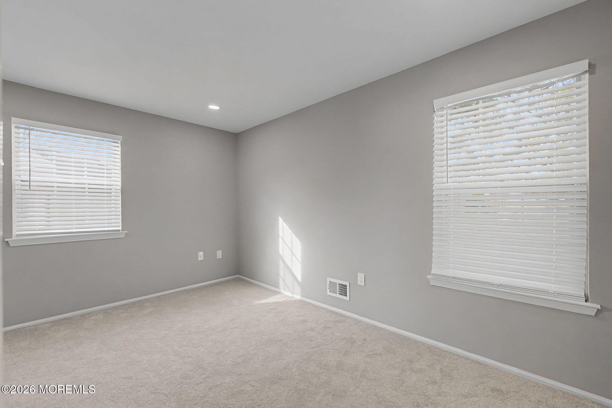 32 Carnaby Close Freehold, NJ 07728 - Photo 23 of 44 24-web-or-mls-RLS-20