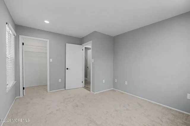 $324,999 | 32 Carnaby Close, Freehold, NJ 07728