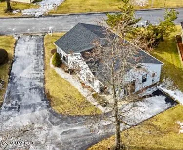 $324,999 | 32 Carnaby Close, Freehold, NJ 07728