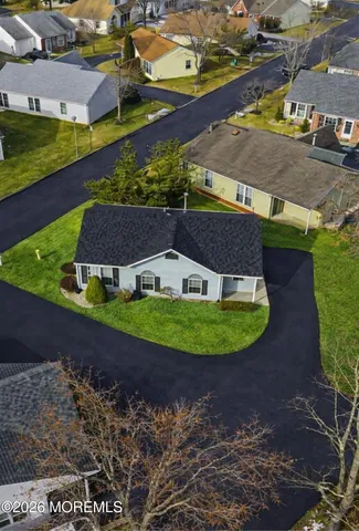 $324,999 | 32 Carnaby Close, Freehold, NJ 07728