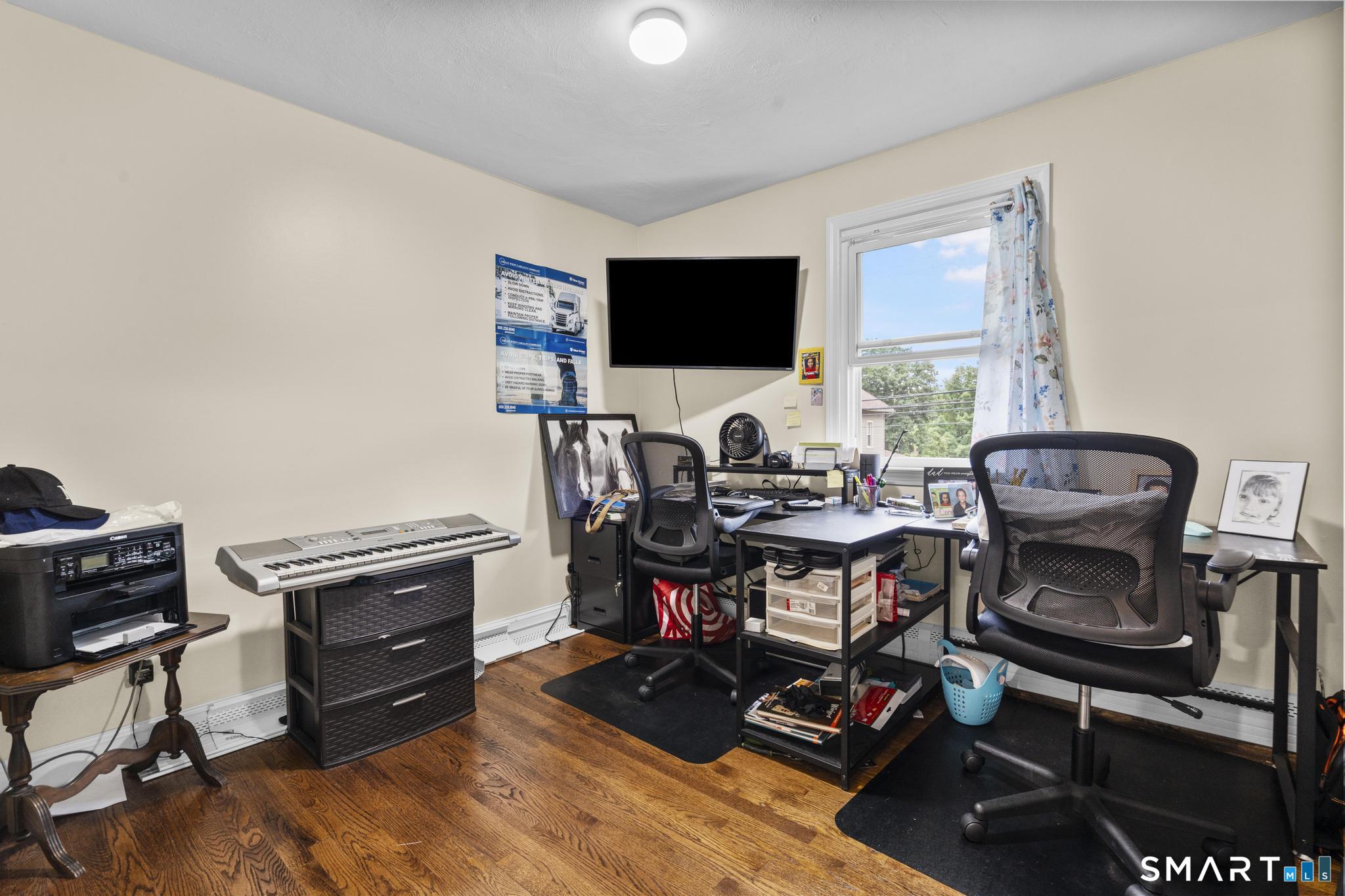 33 Allen Avenue Meriden, CT 06451 - Photo 16 of 36