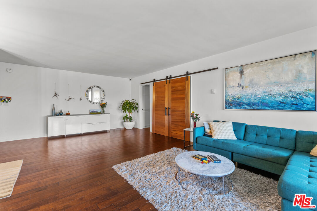 8701 Delgany Avenue, Unit 112 Playa del Rey, CA 90293 - Photo 6 of 22
