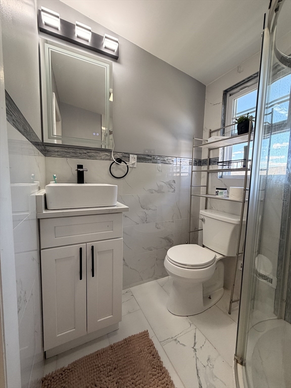643 Boston Street Lynn, MA 01905 - Photo 10 of 27