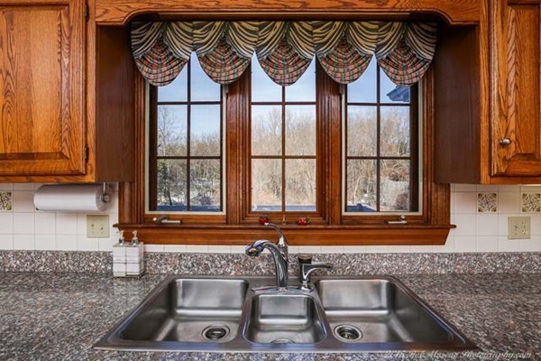 10 Haskell Road Andover, MA 01810 - Photo 6 of 30 Gallery Image 6